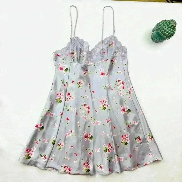 Vintage 90s Victoria's Secret Slip Nightgown Lavender Floral Lace Lingerie SizeS - Picture 3 of 16